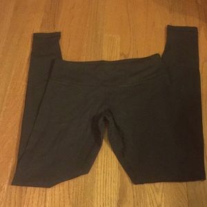 Black spandex leggings