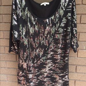 Sequin 3/4" sleeve top 💛💎