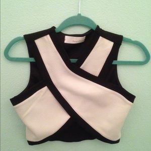 Crop top