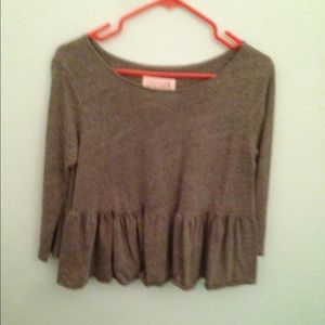 Ruffle long sleeve