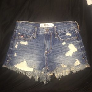hollister high waisted shorts!