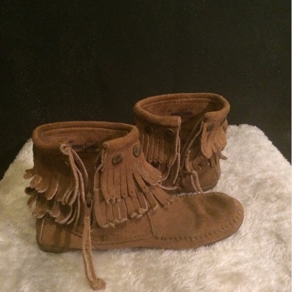Minnetonka Double Fringe Bootie