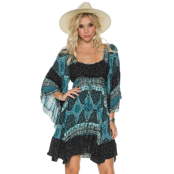 Heart of Gold Dress - Picture 2 of 4