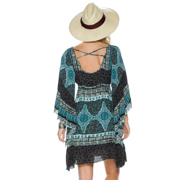 Heart of Gold Dress - Picture 3 of 4