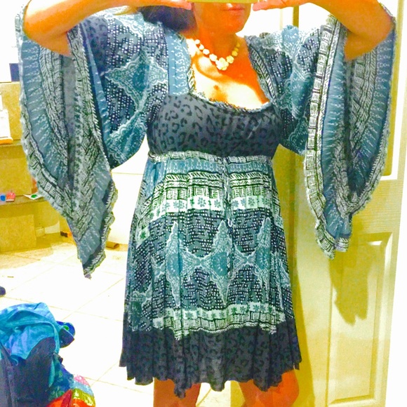 Heart of Gold Dress - Picture 4 of 4