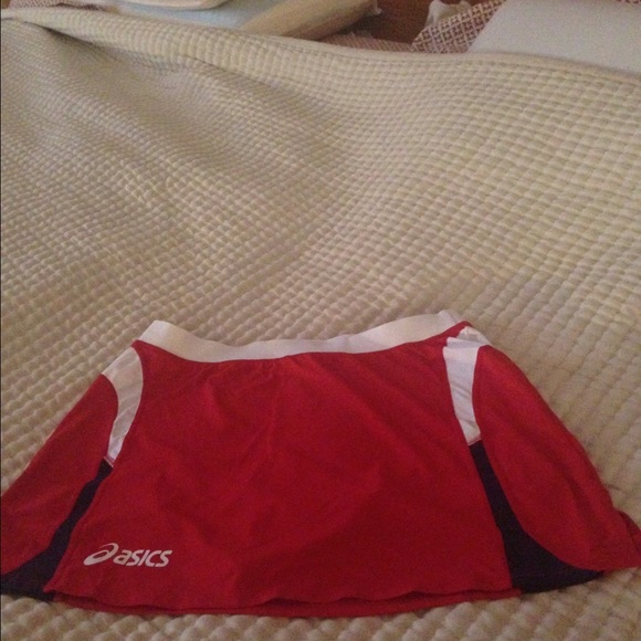 2 Asics running skirt