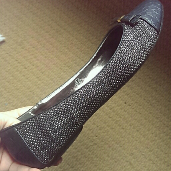 Flats - Picture 2 of 3