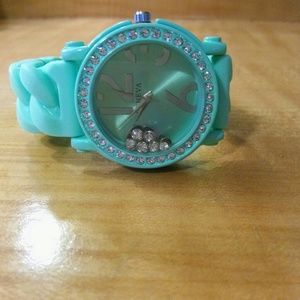 XX SOLD X X NWOT Fashion Watch