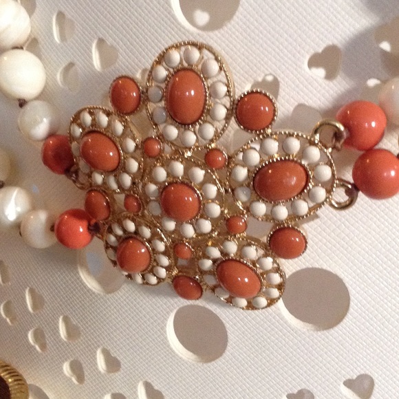 Stella Dot Selma Brooch Necklace Cuff