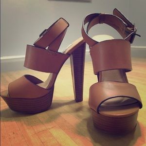 Steve Madden "Dezzzy" Leather Ankle Strap Heels