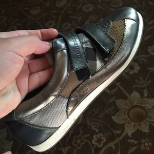 Burberry shoes 38 1/2
