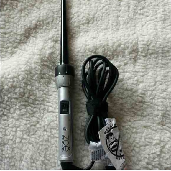 Zoe curling wand