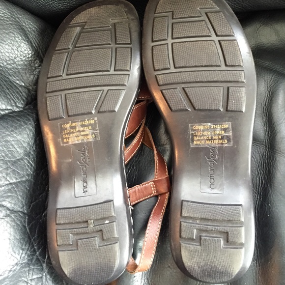 Naturalizer sandals - Picture 3 of 4