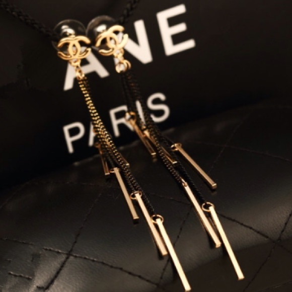 Chanel Logo Dangled Earrings✨