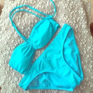 *SOLD in bundle* turquoise bikini