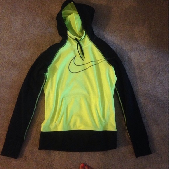 Nike therma-fit hoodie
