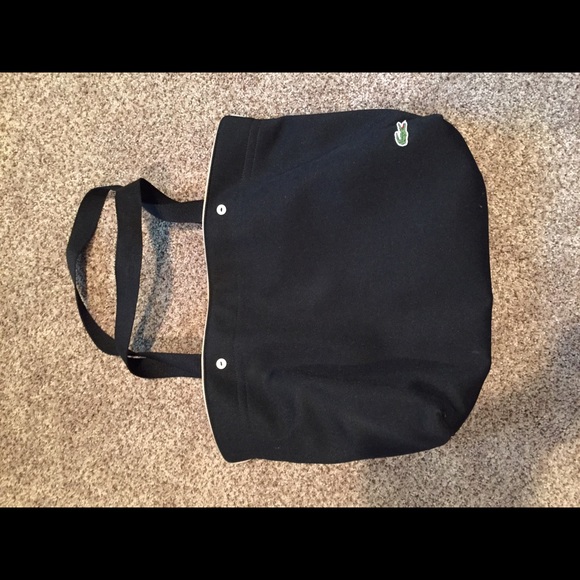 😇Price reduced! Lacoste black bag