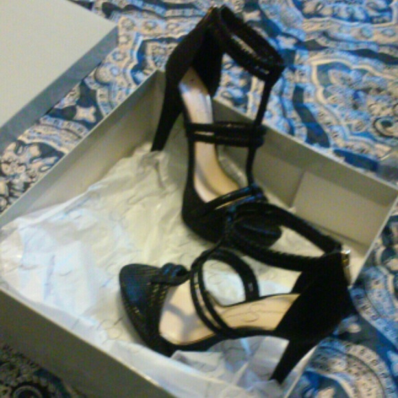 Black jessica simpson heels
