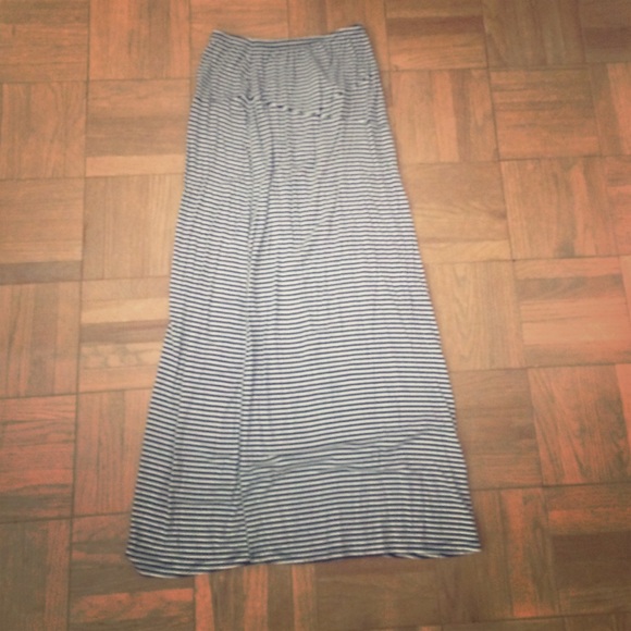 Maxi skirt striped