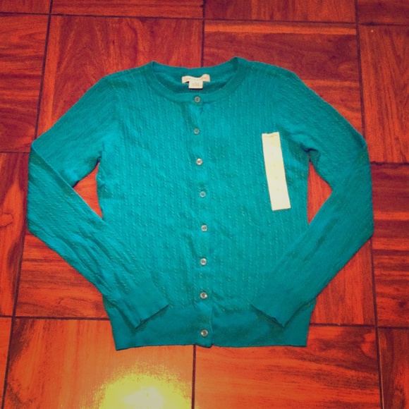 Liz Claiborne Cardigan! *NEW*