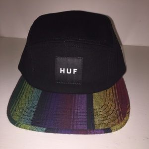 Black/colorful 5 panel Huf hat