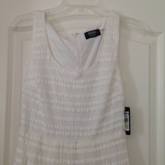 NWT Guess lace dress - 4 - Picture 2 of 4