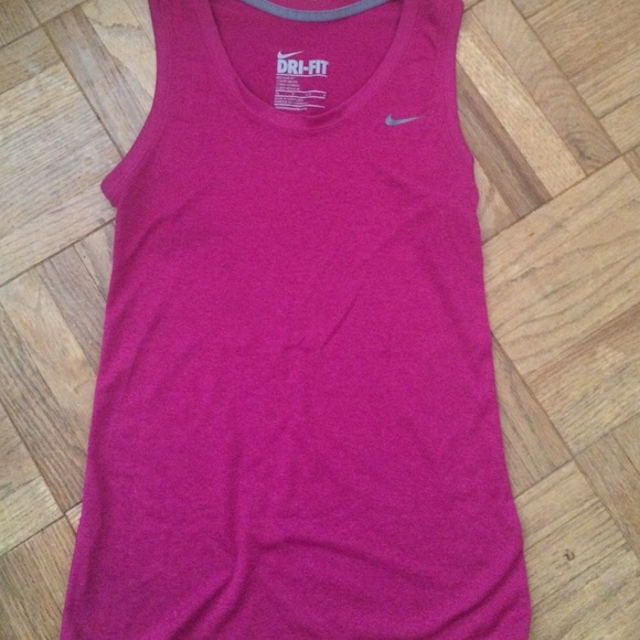 Nike Dri fit workout tank