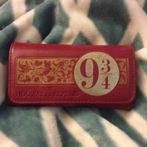 Red and Gold 9 3/4 Harry Potter Wallet