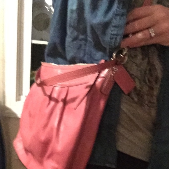 Coach shoulder bag/crossbody NWOT 💯authentic - Picture 4 of 4