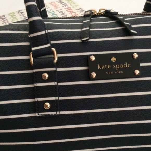 ✨HP✨ Kate Spade City Stripe Satchel - Picture 4 of 4