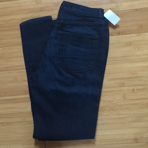 Gap high rise skinny size 27 short