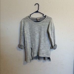 Heathered gray sweater w/ zip. (Bundle price $17)