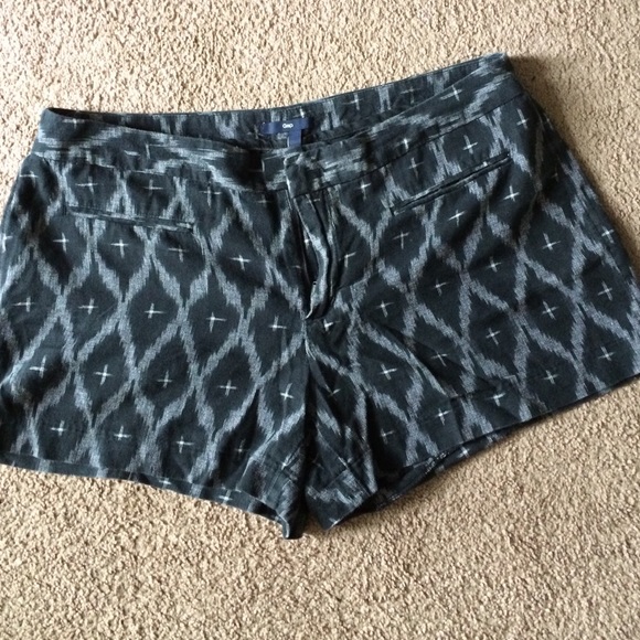 Gap shorts