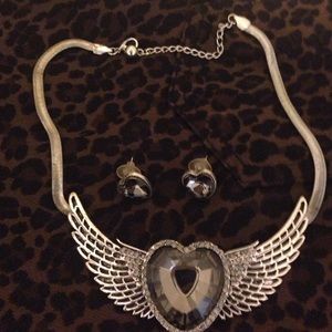 Angel necklace with earrings