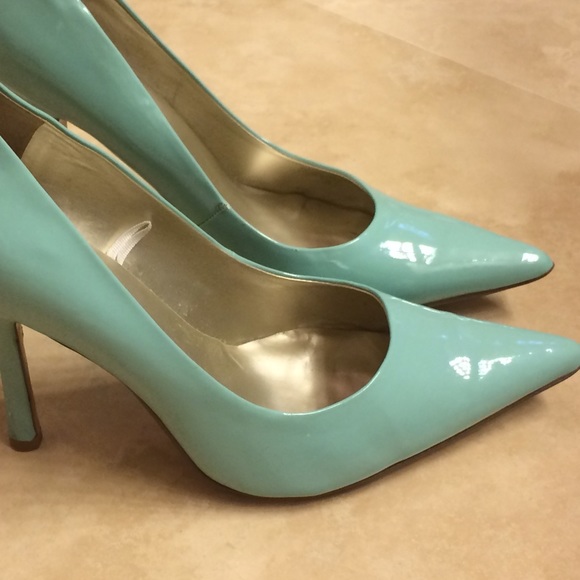 Sea Foam Green Guess Heels