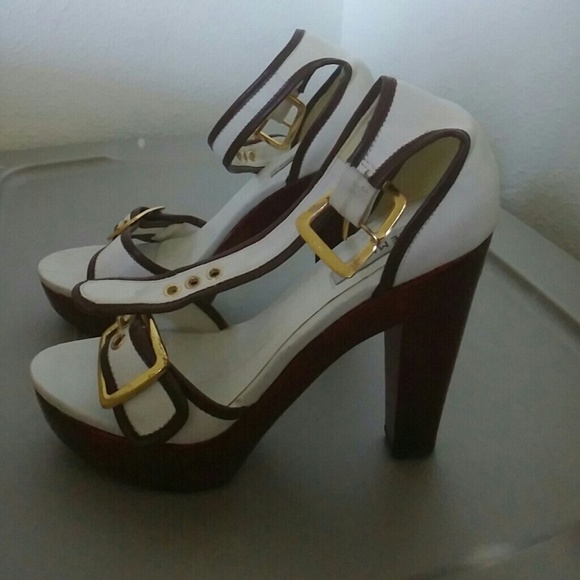 Heels - Picture 3 of 3