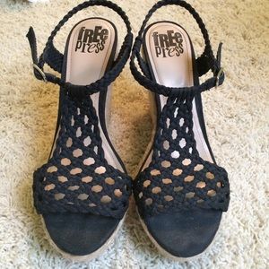 Free Press Black wedges