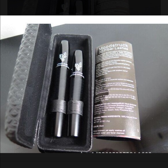 YOUNIQUE 3D fiber lashes mascara