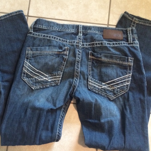 Men's! Dark wash buckle jeans