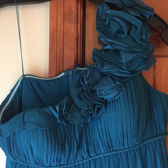 Adrianna Papell one shoulder homecoming dress - Picture 2 of 4