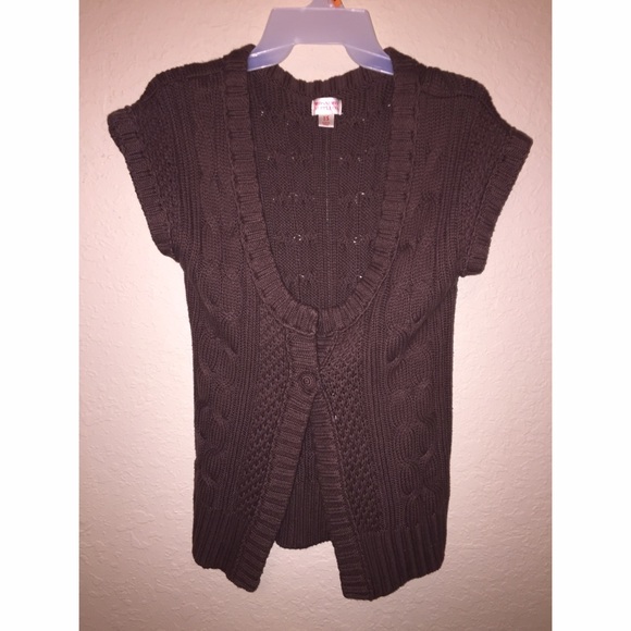 Vest - Picture 1 of 1