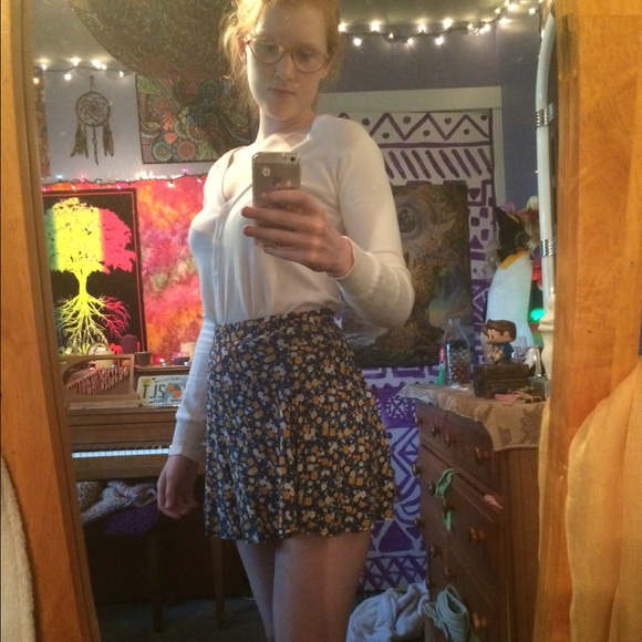 High waisted floral skirt - Picture 2 of 4