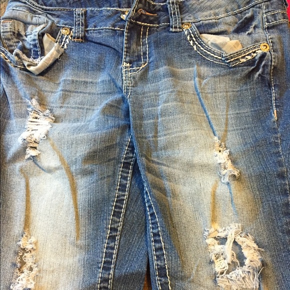 Jeans - Picture 2 of 3