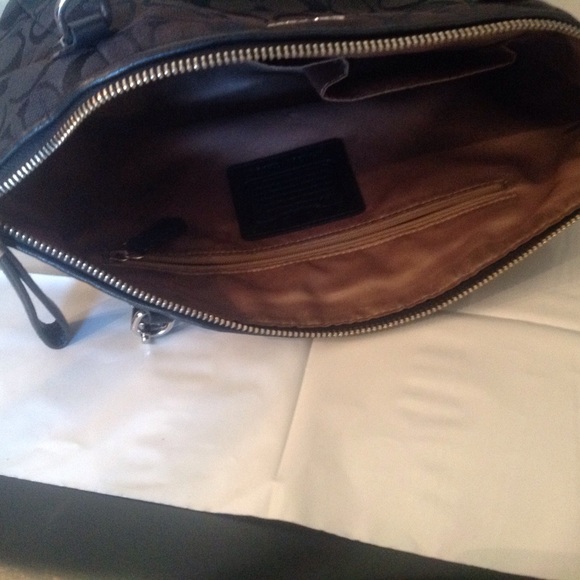 Authentic Coach - Picture 4 of 4