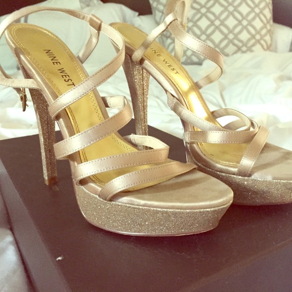 Gold strappy Nine West platform Wedding heels 👰🏻