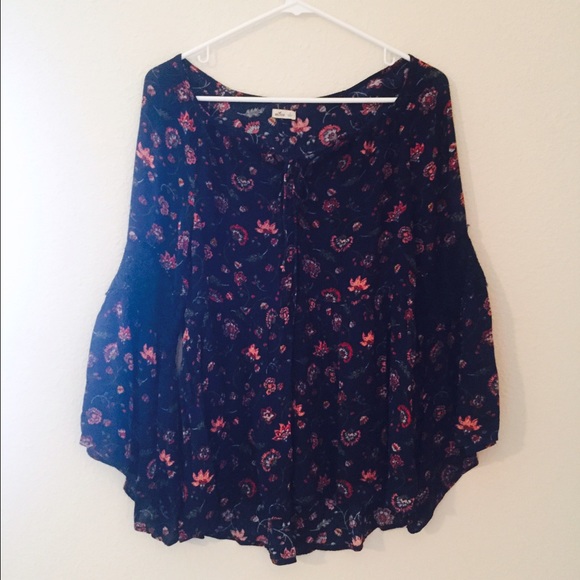 Hollister Floral Peasant Top