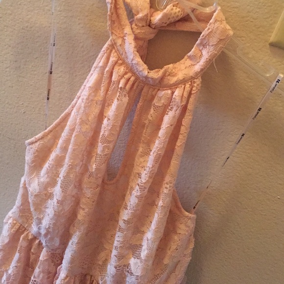 Halter lace dress - Picture 1 of 4