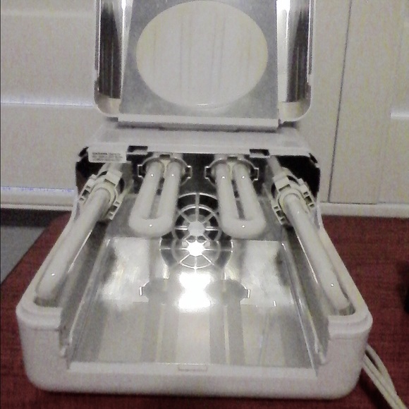 CND Shellac/Brisa LED lamp with 12 new colors - Picture 4 of 4