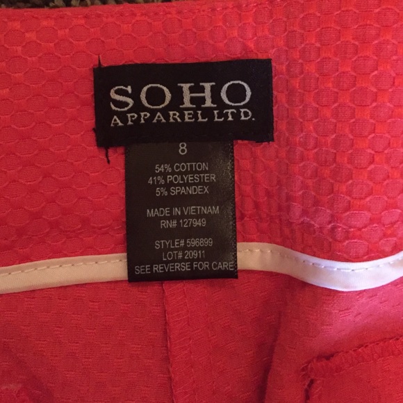 Red pants - Picture 3 of 4