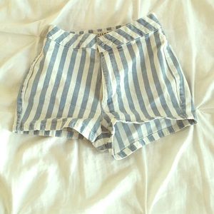 High waisted bullhead shorts